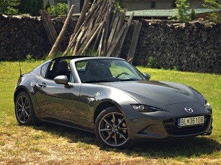 Mazda MX-5 RF Revolution