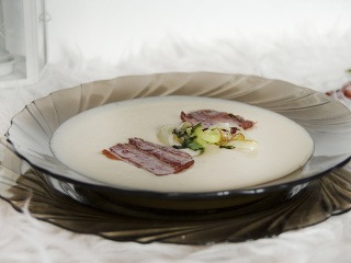 Pórovo-zemiaková polievka je ideálnou