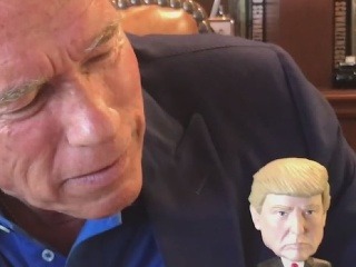 Arnold Schwarzenegger a Donald
