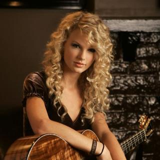 Krásna speváčka Taylor Swift:
