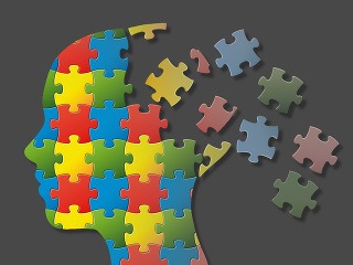 Alzheimer berie človeku pamäť!