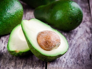 Avokádo v sebe skrýva