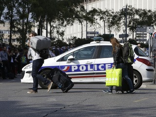 Vraždenie v Marseille stále