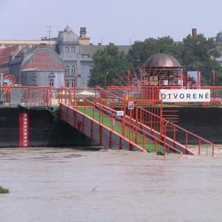 Nábrežie zaplavené, Dunaj má
