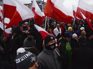 Varšavou pochodovali desiatky tisíc