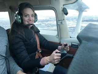 Sympatická pilotka Ivana: Lietadlo