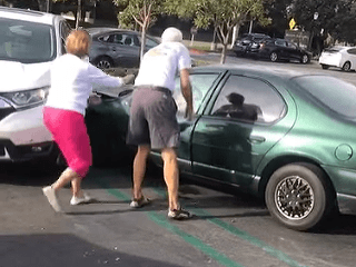 85 ročná vodička zošrotovala