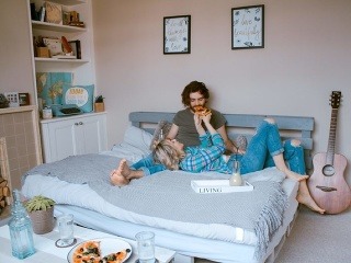 Ste pár, no nebývate