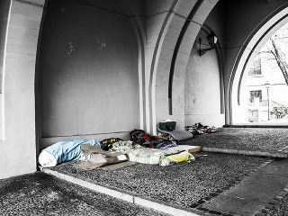 Britský konzervatívec znevážil bezdomovcov: