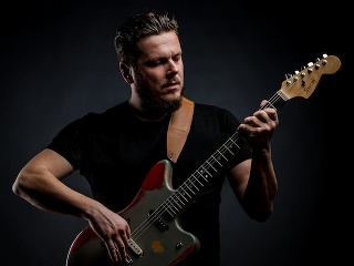 Megaúspech Davida Kollara: Slovenský