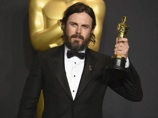 Affleck naruší tradíciu: Neodovzdá