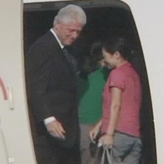Clinton navštívil Kima, novinárky