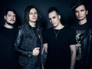 The Paranoid po mesiacoch