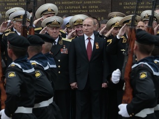 Vladimir Putin na vojenskej