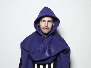 Raper EGO odkazuje študentom