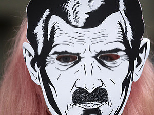 Korporátny Veľký brat: Korupcia