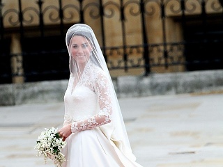 Svadbu kráľovského páru princa