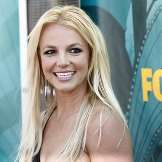 Špehovala Britney Spears: Tri