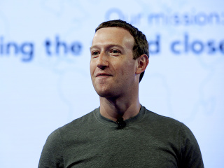 Škandalózne priznanie Zuckerberga: Facebook