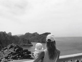 Po synčekovi Hektorovi priviedla