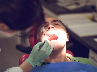 Cesta k zubárovi sa