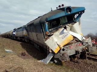 Vyšetrovanie odhalí príčiny vlakovej