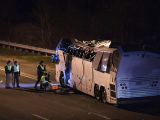 FOTO Hrozivá nehoda autobusu