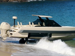 Obojživelné plavidlo Iguana Commuter