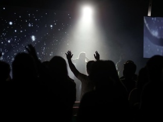 Mladá speváčka to rozbalila