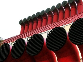 Naj slovenská architektúra: Navrhol