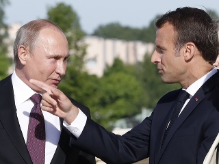 Vladimir Putin a Emmanuel