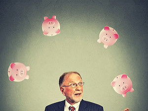 Ekonomická pyramída: Akciovému trhu