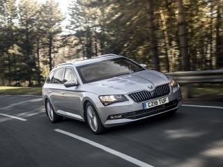 Škoda Superb s pancierom