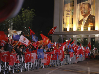 Voľby v Turecku vyhral