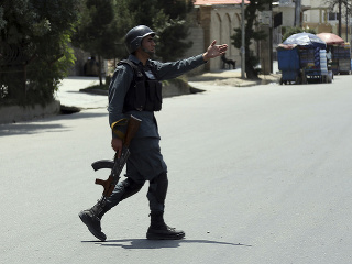 Militanti z Talibanu prepadli