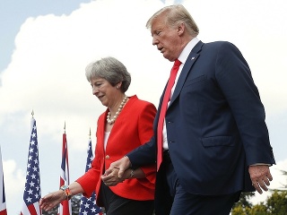 Theresa Mayová a Donald