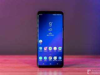 Samsung Galaxy S9 sťahuje