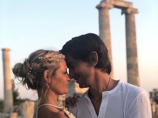 Očarujúca Tereza Maxová žije