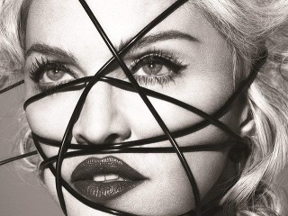 Maxdonna valcuje internet: Kráľovná