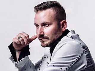 Klavirista Martin Kráľ prichádza