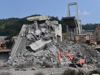 Demolácia mosta v Janove: