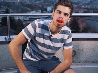 VIDEO Dlhotrvajúci rúž, depilačná