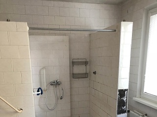 Kúpeľňa pre 80 imobilných seniorov v žilinskom Centre sociálnych služieb Letokruhy.
