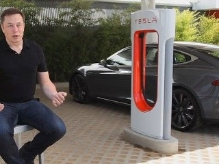 Tesla si už za