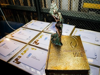 Z histórie cien SOZA: