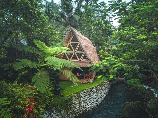 Ekologický bambusový dom, Bali