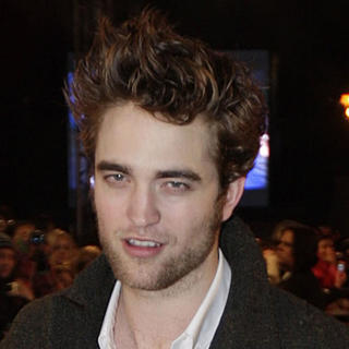 Upír Robert Pattinson sa