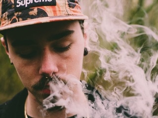 Vaping je medzi mladými