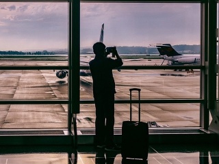 Lacné letenky, žiadna batožina: