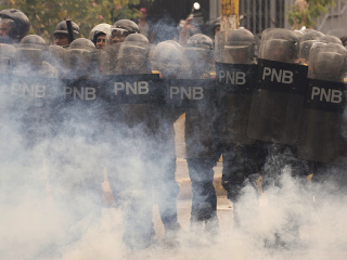 Polícia zasiahla v Caracase